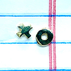 xo studs